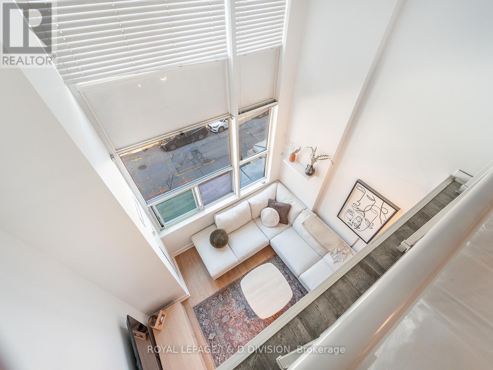 












308 - 77 LOMBARD STREET

,
Toronto,




Ontario
M5C3E1

