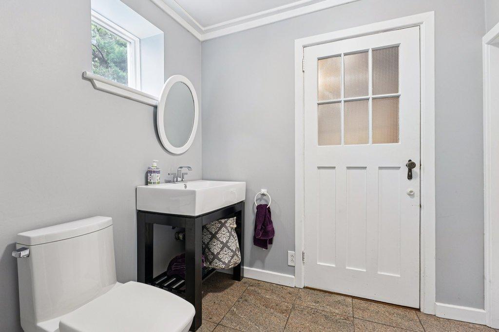 









13


Rue Woods

,
Gatineau (Aylmer),




QC
J9H6T4

