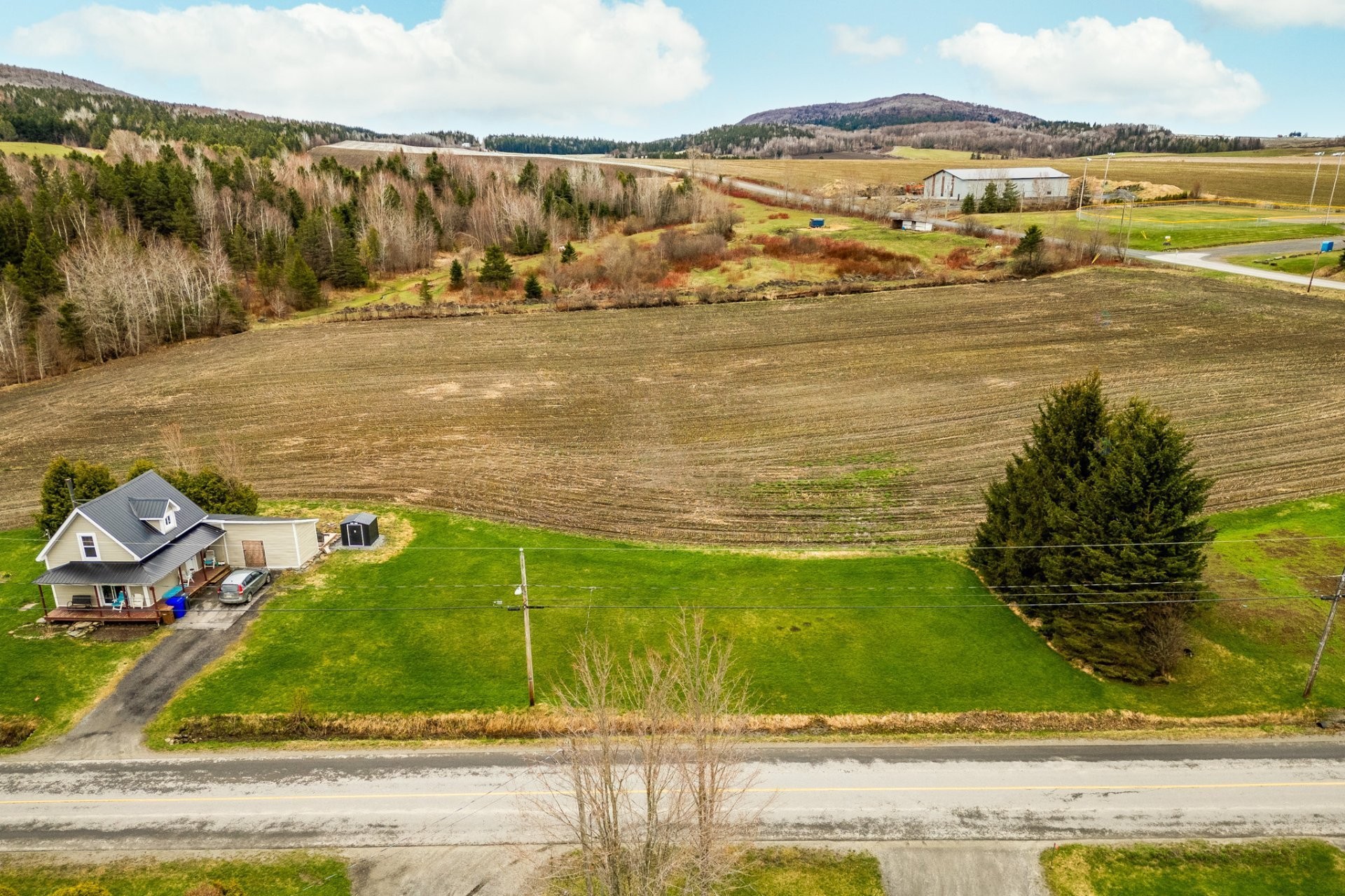 












Ch. St-Jacques

,
Saint-Herménégilde,







QC
J0B2W0

