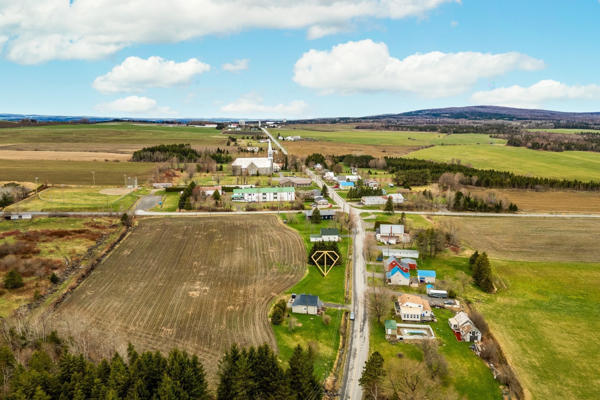 












Ch. St-Jacques

,
Saint-Herménégilde,







QC
J0B2W0

