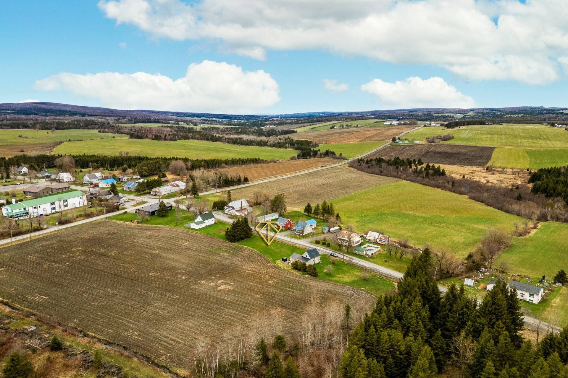 












Ch. St-Jacques

,
Saint-Herménégilde,







QC
J0B2W0

