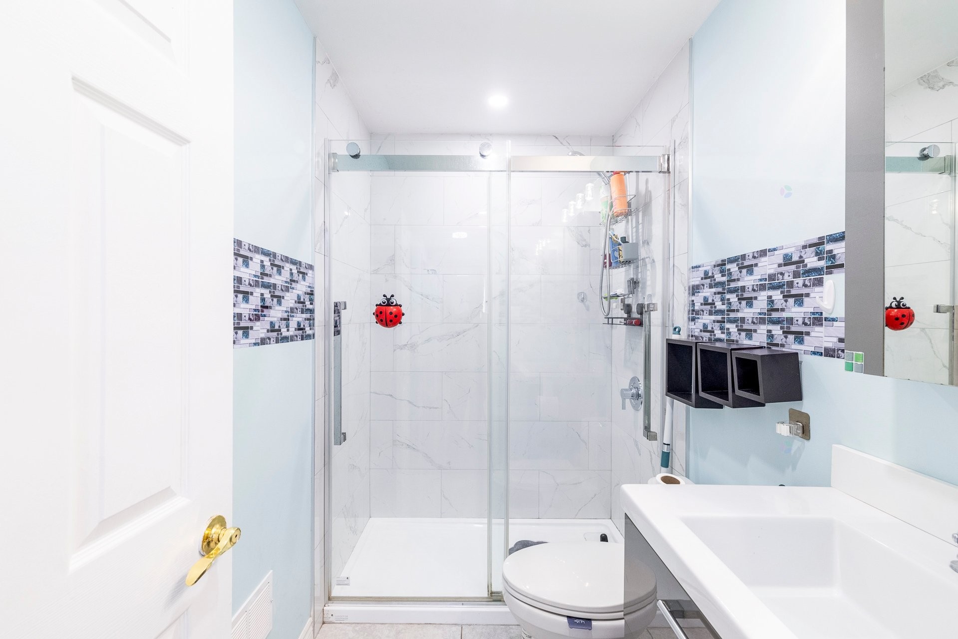 









533


Boul. Beaconsfield

,
Beaconsfield,




QC
H9W4C8

