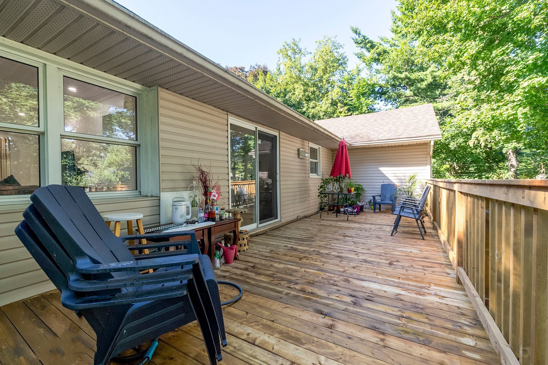 









533


Boul. Beaconsfield

,
Beaconsfield,




QC
H9W4C8

