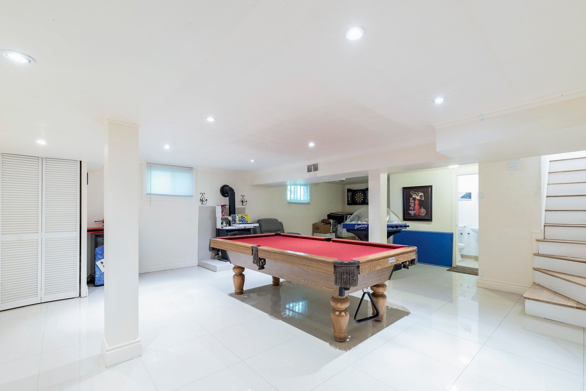 









533


Boul. Beaconsfield

,
Beaconsfield,




QC
H9W4C8

