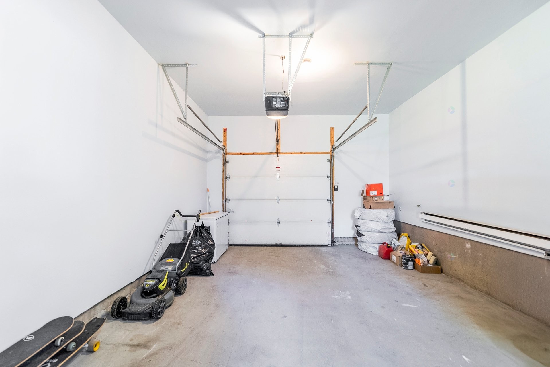 









533


Boul. Beaconsfield

,
Beaconsfield,




QC
H9W4C8

