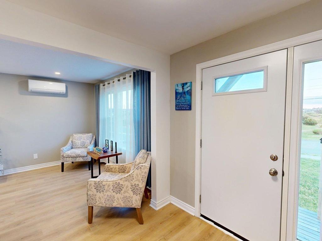 












4 Cooling Street

,
Glace Bay,




NS
B1A 5R7

