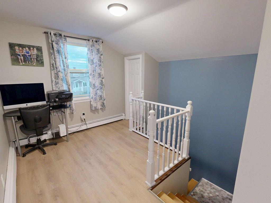 












4 Cooling Street

,
Glace Bay,




NS
B1A 5R7


