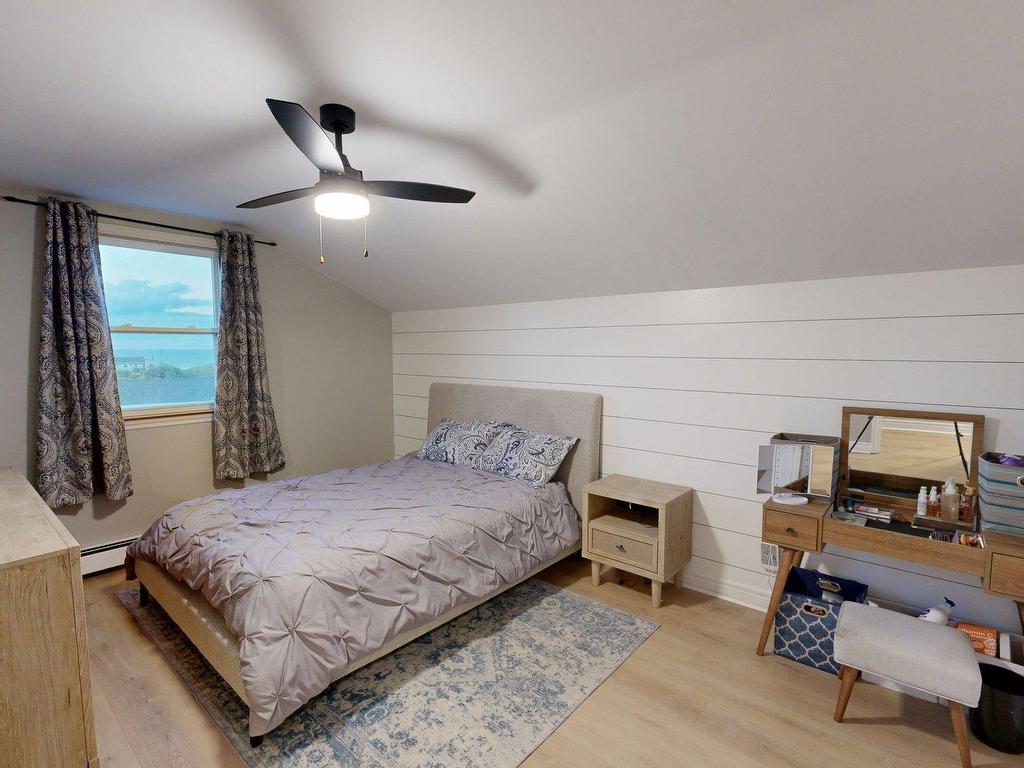 












4 Cooling Street

,
Glace Bay,




NS
B1A 5R7

