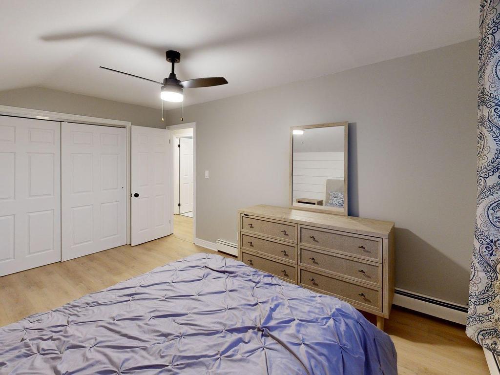 












4 Cooling Street

,
Glace Bay,




NS
B1A 5R7

