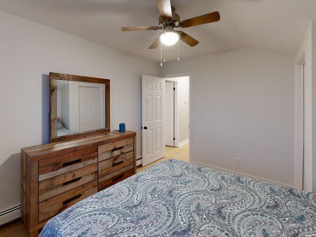 












4 Cooling Street

,
Glace Bay,




NS
B1A 5R7

