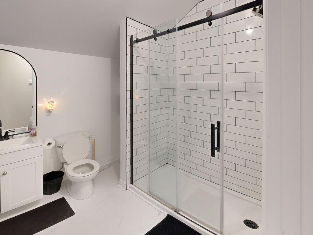 












4 Cooling Street

,
Glace Bay,




NS
B1A 5R7

