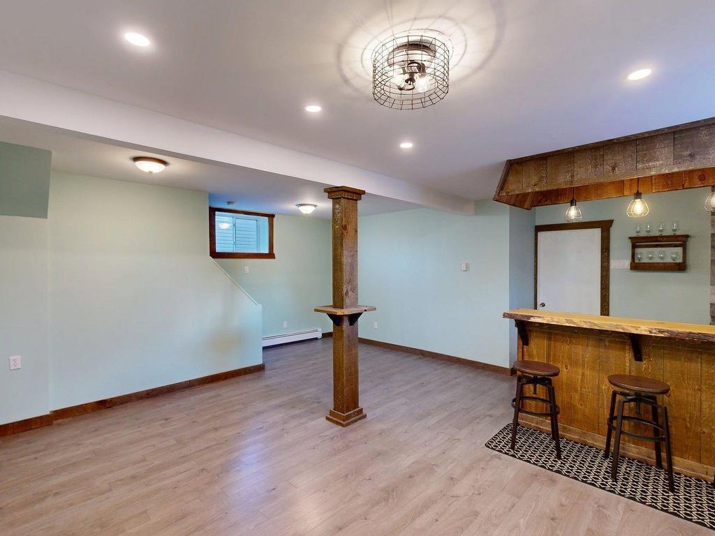 












4 Cooling Street

,
Glace Bay,




NS
B1A 5R7

