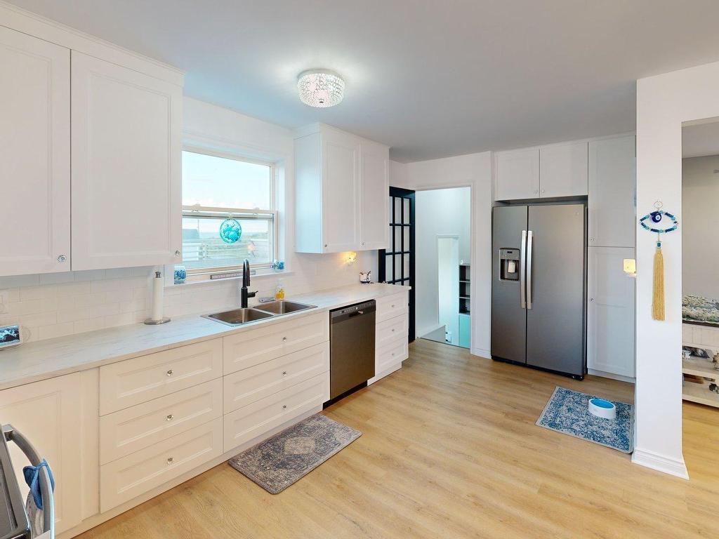 












4 Cooling Street

,
Glace Bay,




NS
B1A 5R7

