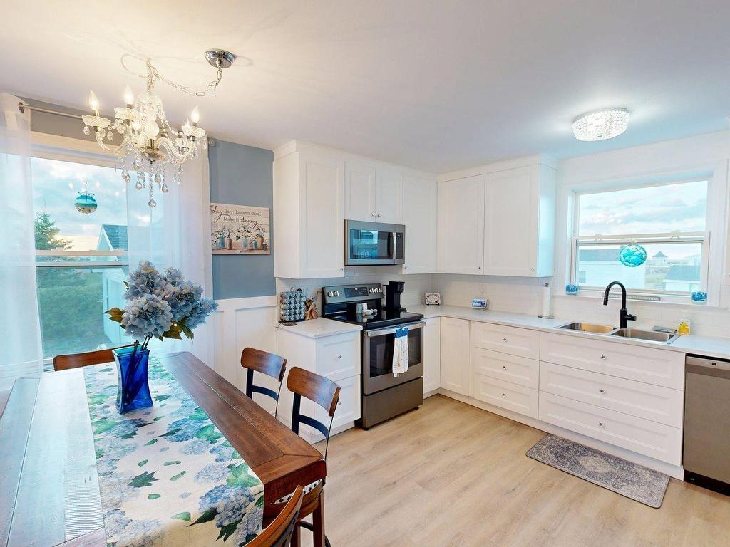 












4 Cooling Street

,
Glace Bay,




NS
B1A 5R7

