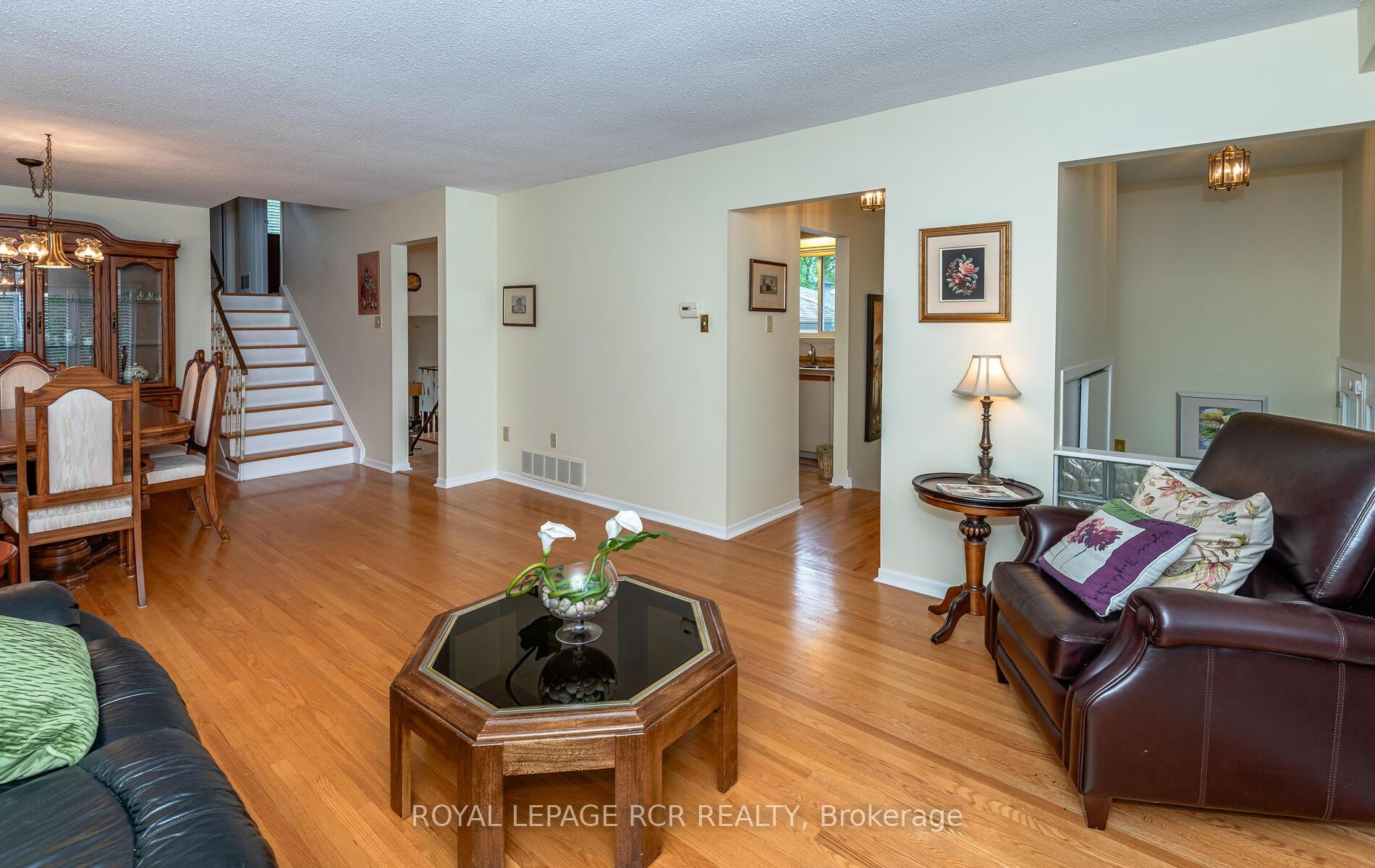 









231


Stouffer

Street,
Whitchurch-Stouffville,




ON
L4A 4Y8

