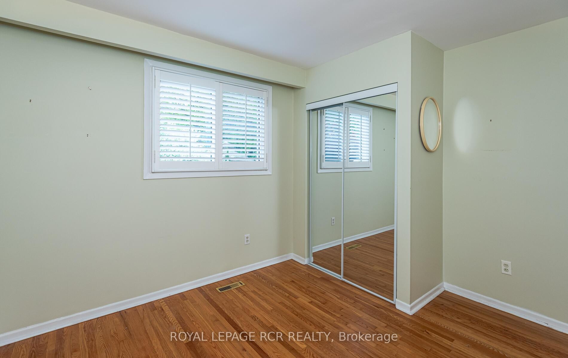 









231


Stouffer

Street,
Whitchurch-Stouffville,




ON
L4A 4Y8

