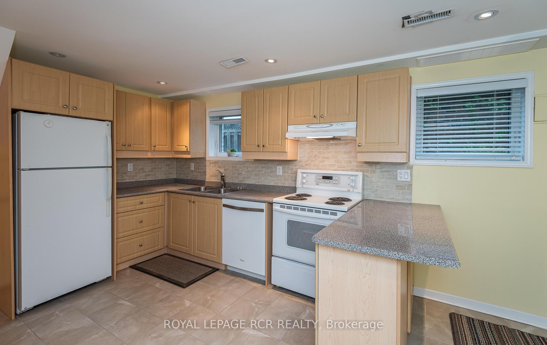 









231


Stouffer

Street,
Whitchurch-Stouffville,




ON
L4A 4Y8

