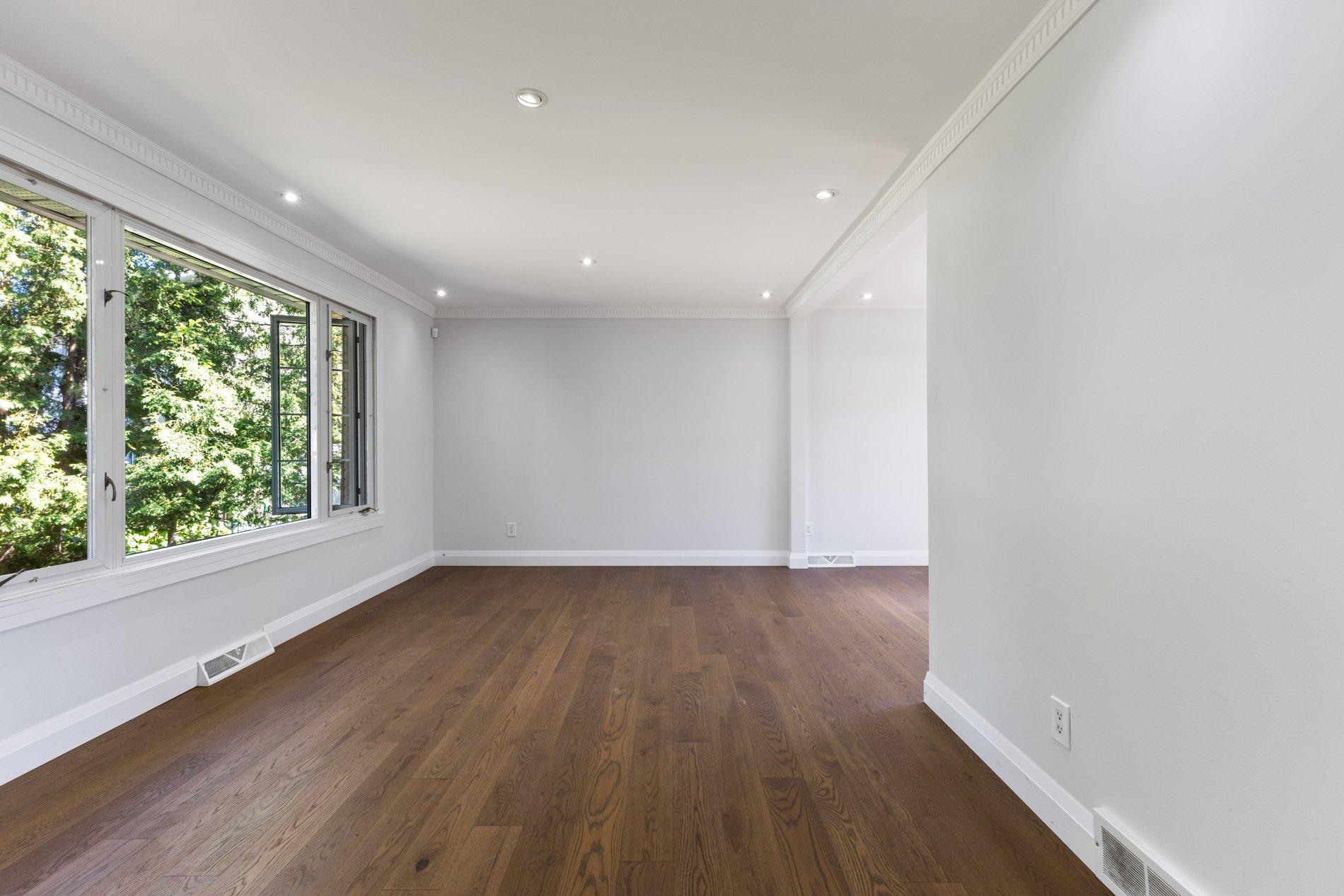 









89


Rue Sauvé

,
Dollard-des-Ormeaux,




QC
H9A1C4

