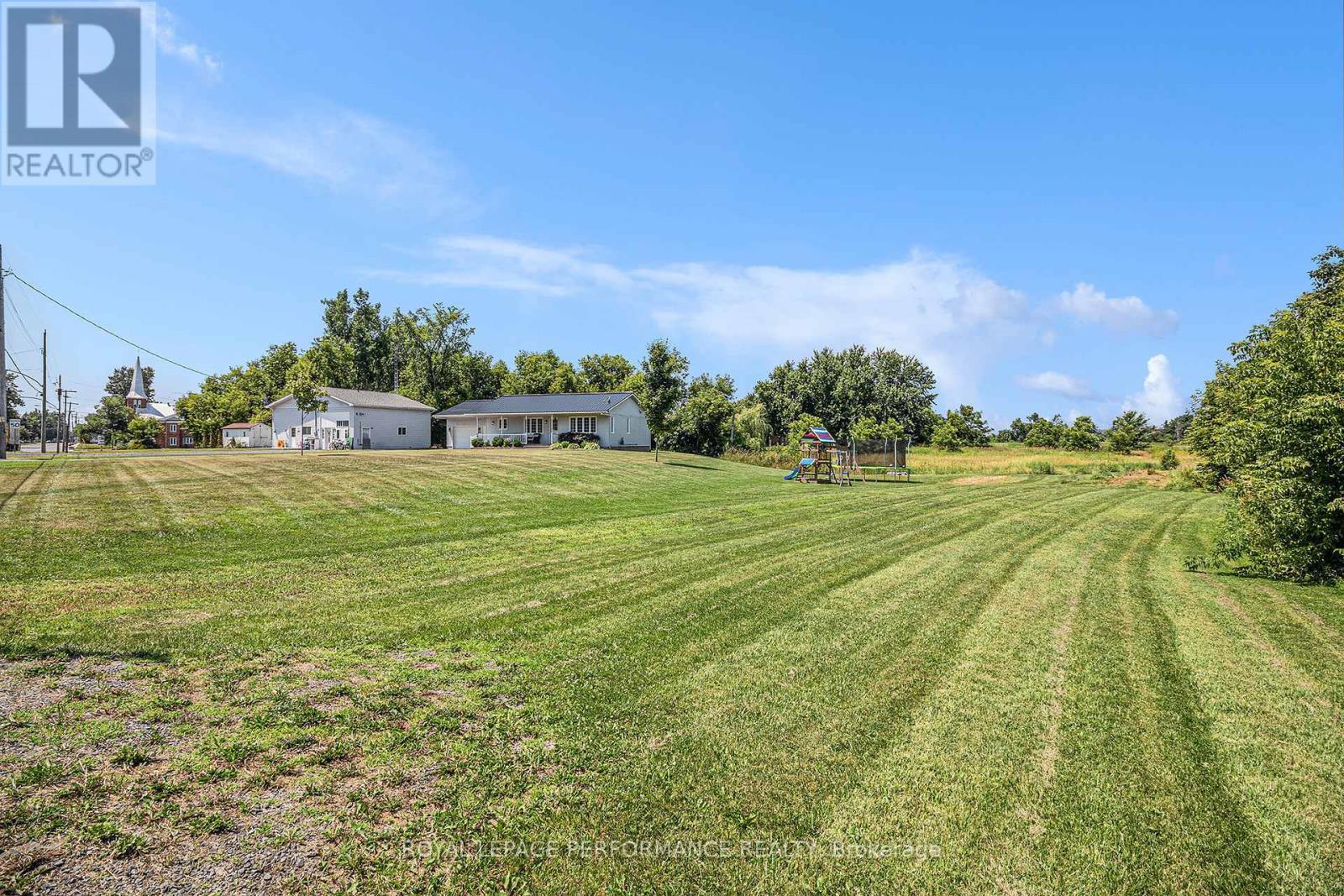 












66 FRONT STREET

,
North Stormont,




Ontario
K0C1K0

