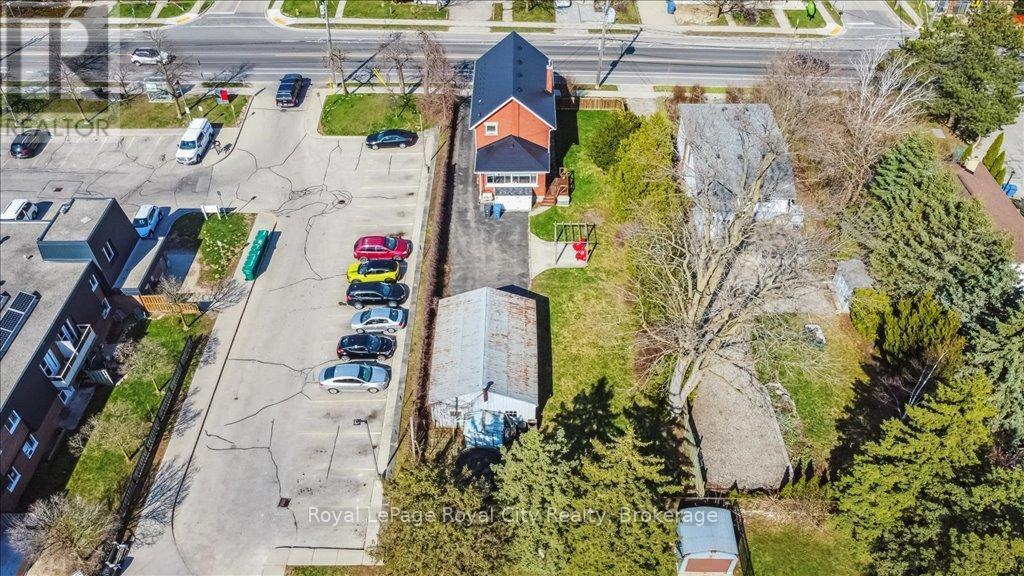 












572 WOOLWICH STREET

,
Guelph (Exhibition Park),




Ontario
N1H3Y2

