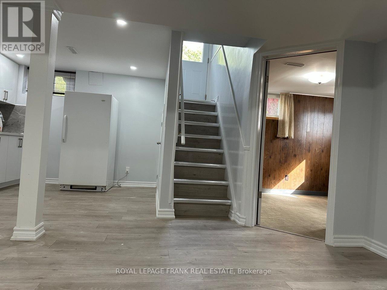 












754 TENNYSON AVENUE

,
Oshawa (Donevan),




Ontario
L1H3K6

