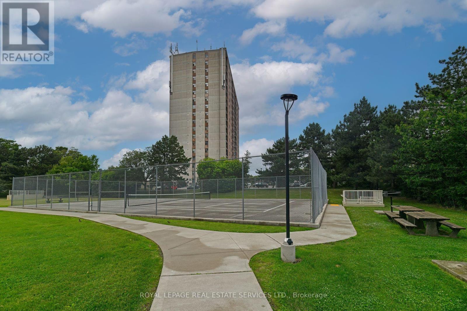 












1411 - 3077 WESTON ROAD

,
Toronto,




Ontario
M9M3A1

