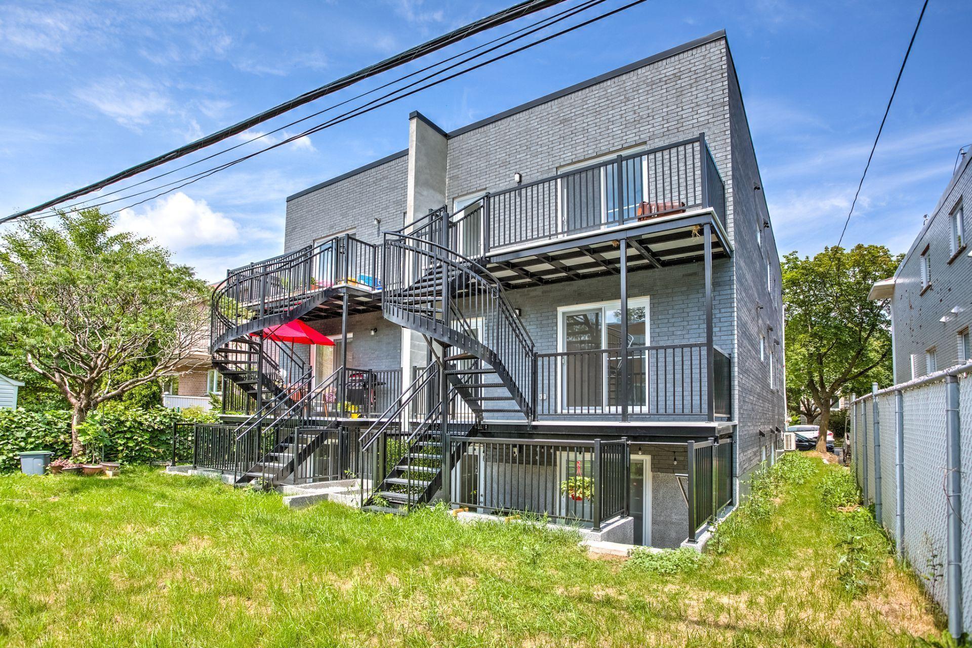 









3952


Rue Lacordaire

,
Montréal (Mercier/Hochelaga-Maisonneuve),




QC
H1M2P1

