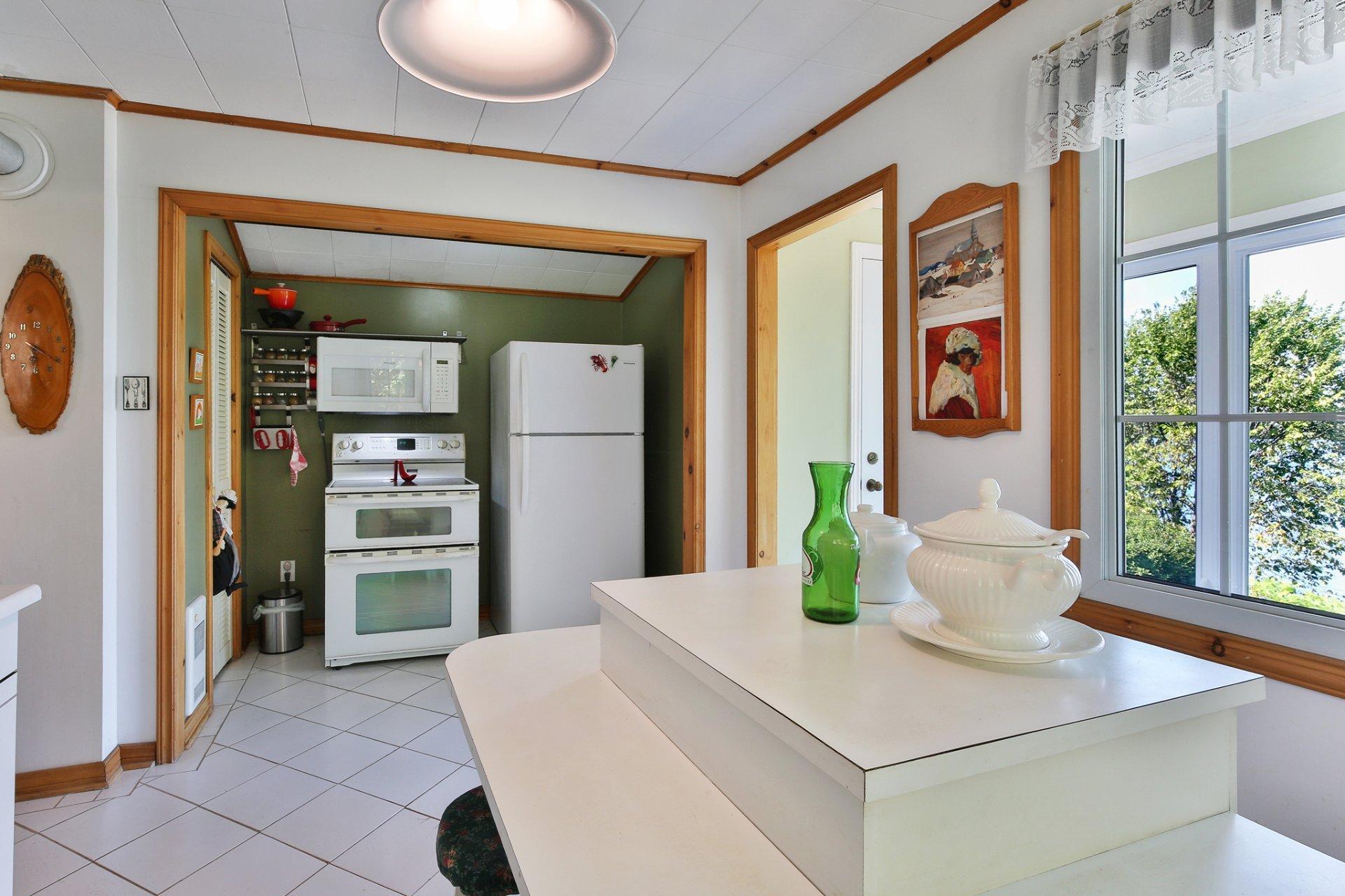 









124


Boul. Marie-Victorin

,
Candiac,




QC
J5R1C6

