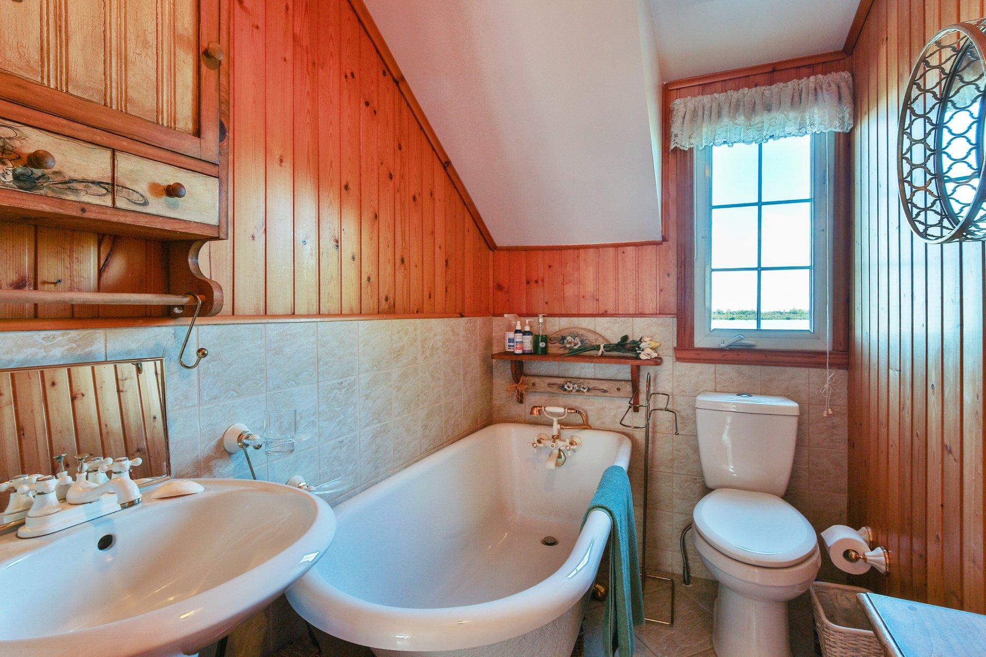 









124


Boul. Marie-Victorin

,
Candiac,




QC
J5R1C6

