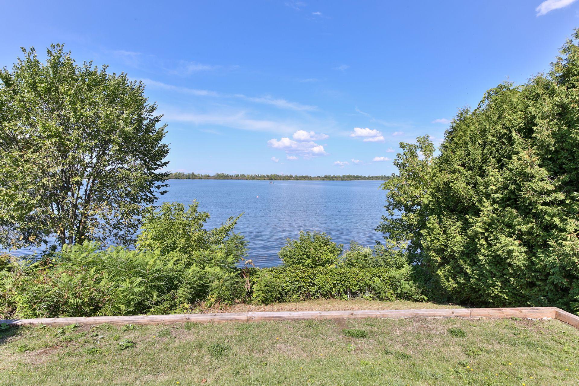 









124


Boul. Marie-Victorin

,
Candiac,




QC
J5R1C6

