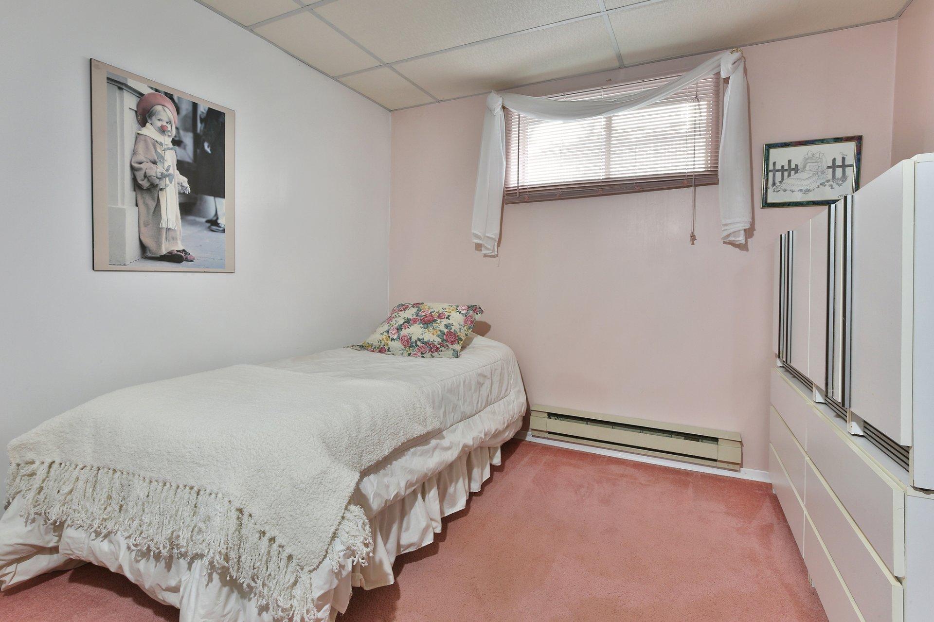 









124


Boul. Marie-Victorin

,
Candiac,




QC
J5R1C6

