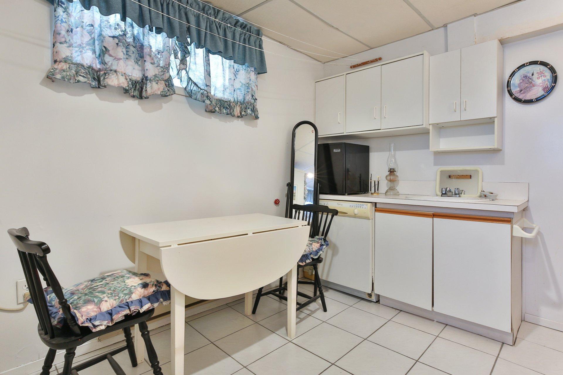 









124


Boul. Marie-Victorin

,
Candiac,




QC
J5R1C6

