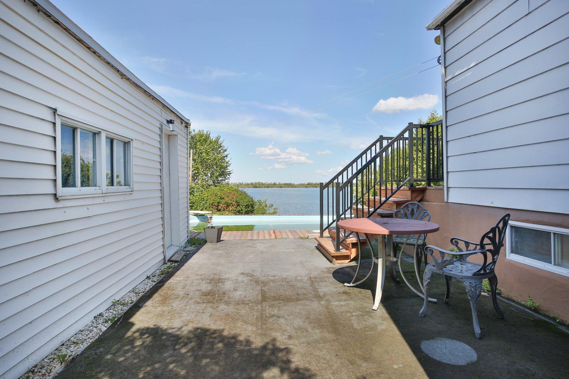 









124


Boul. Marie-Victorin

,
Candiac,




QC
J5R1C6

