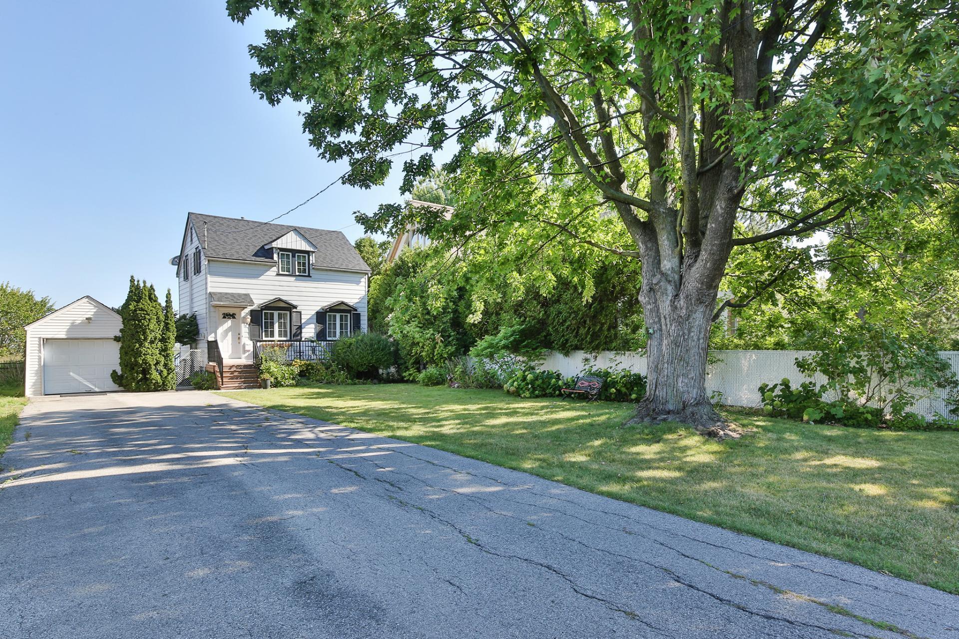 









124


Boul. Marie-Victorin

,
Candiac,




QC
J5R1C6

