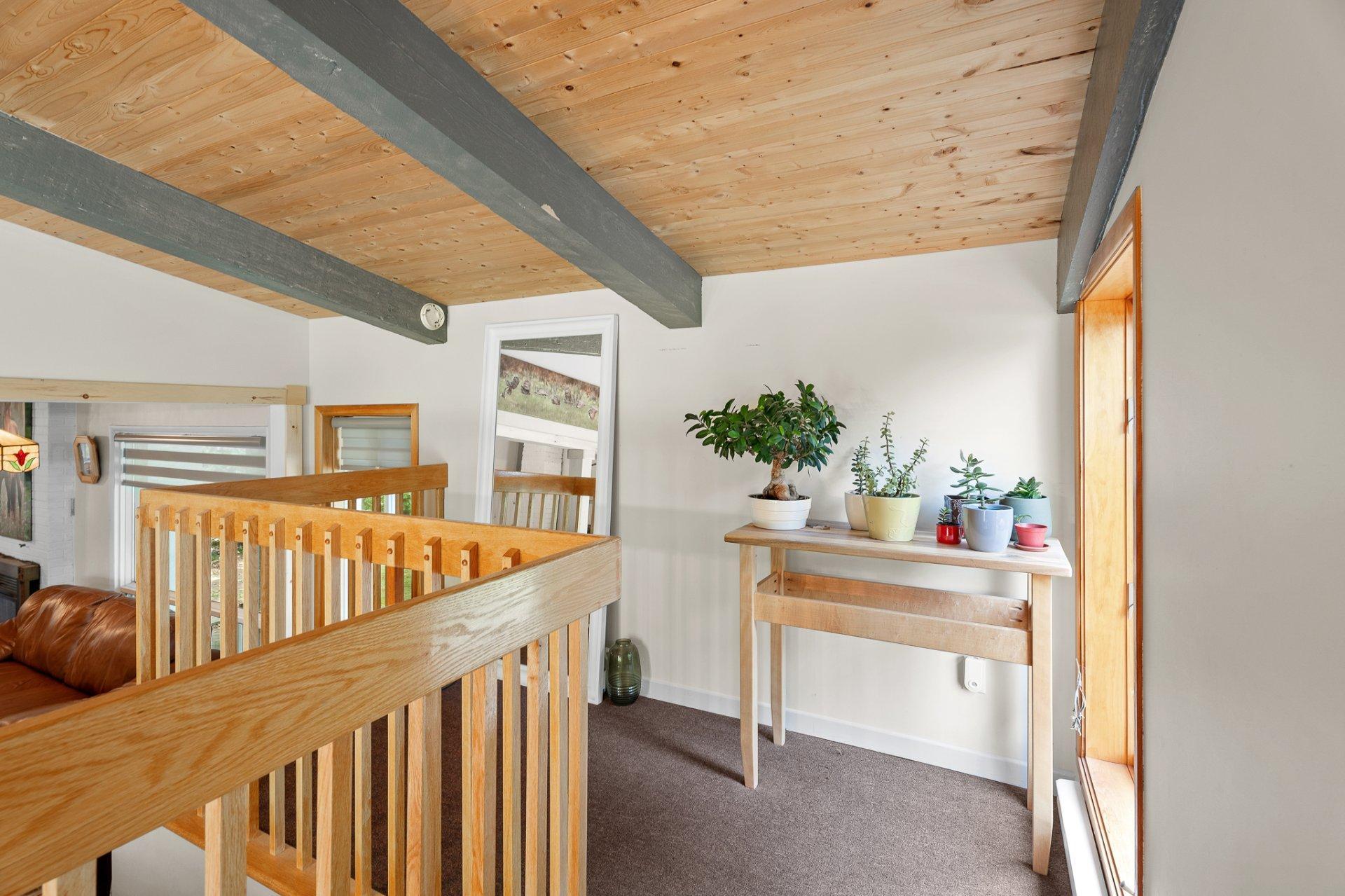 









1726


Rue du Skieur

,
Sainte-Adèle,




QC
J8B2Y8

