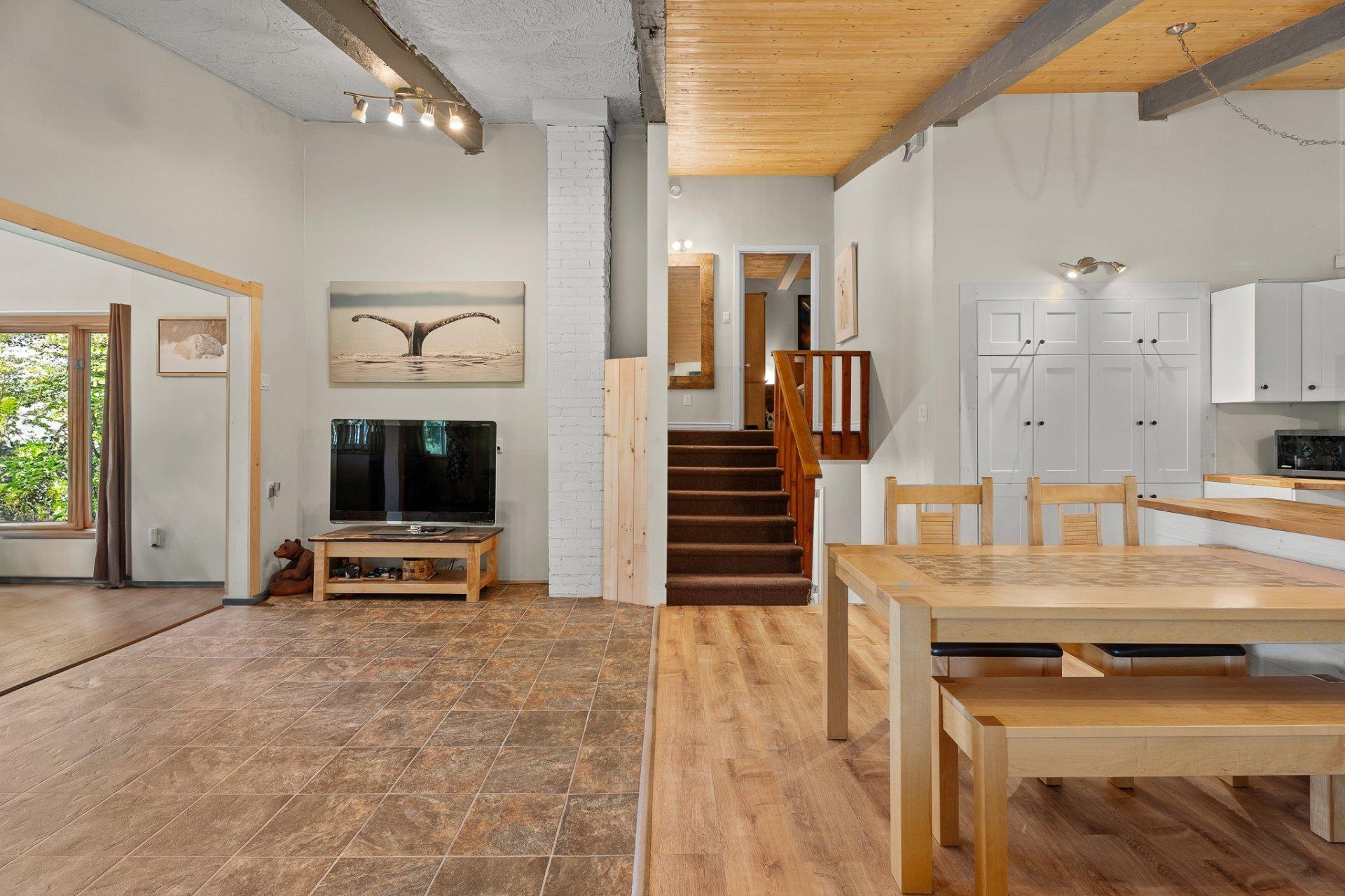 









1726


Rue du Skieur

,
Sainte-Adèle,




QC
J8B2Y8

