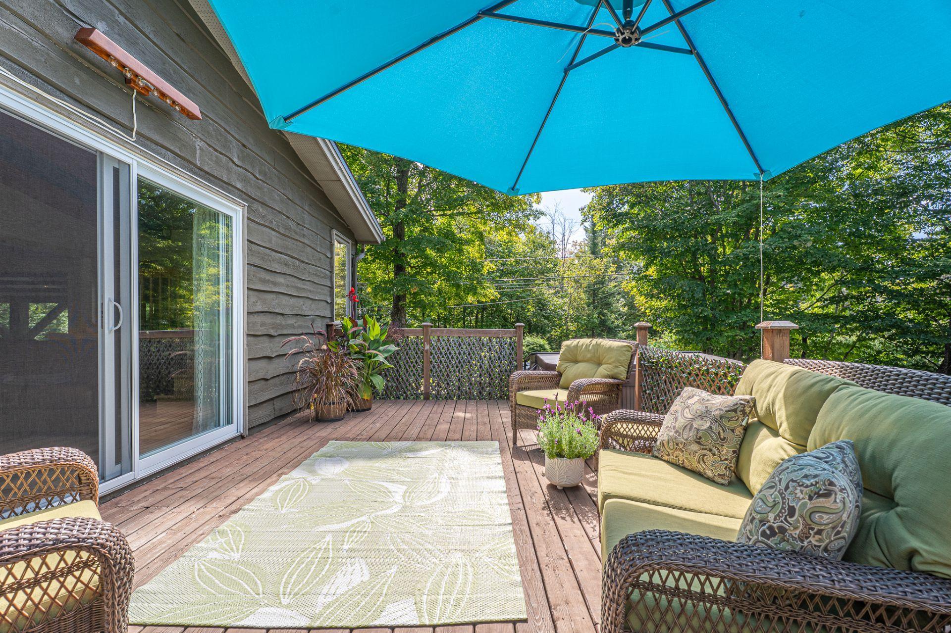 









1726


Rue du Skieur

,
Sainte-Adèle,




QC
J8B2Y8

