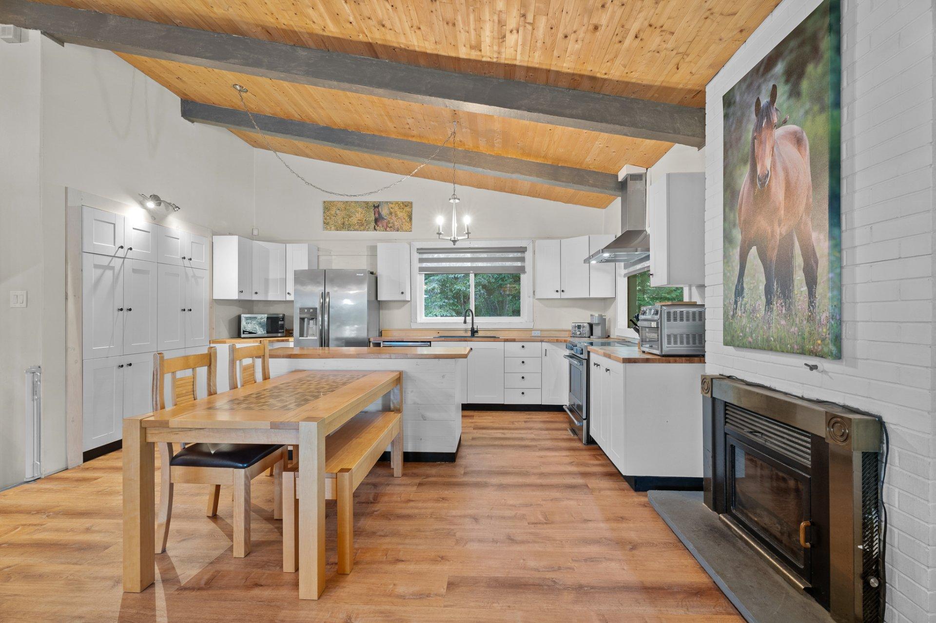 









1726


Rue du Skieur

,
Sainte-Adèle,




QC
J8B2Y8

