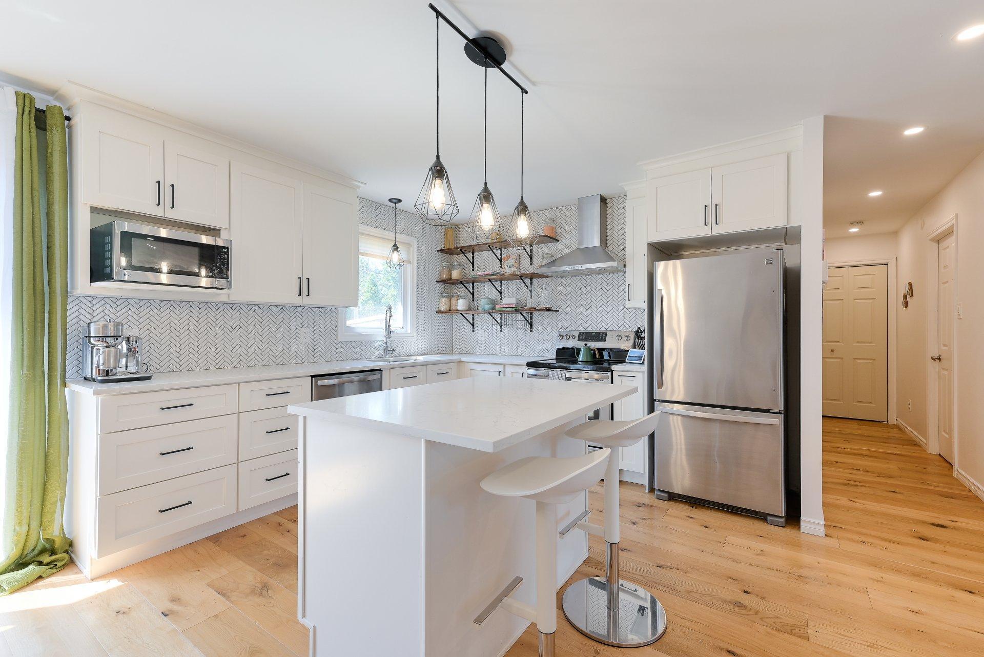 









1185


Rue Théberge

,
Brossard,




QC
J4W2N2

