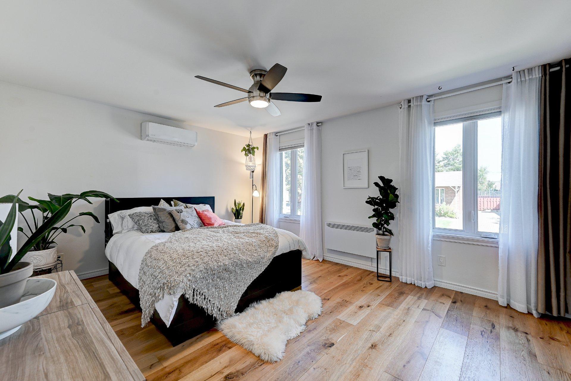 









1185


Rue Théberge

,
Brossard,




QC
J4W2N2

