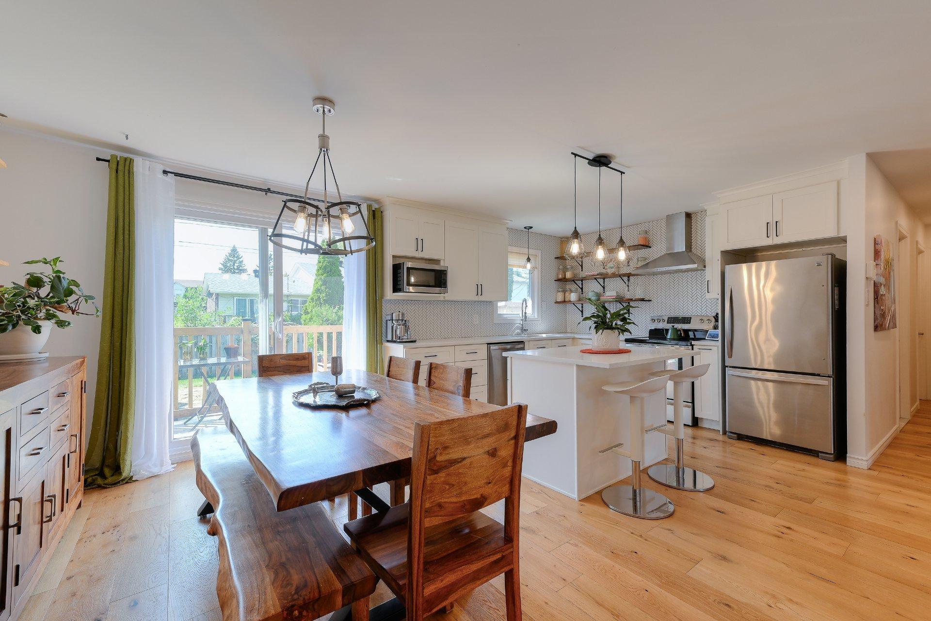 









1185


Rue Théberge

,
Brossard,




QC
J4W2N2

