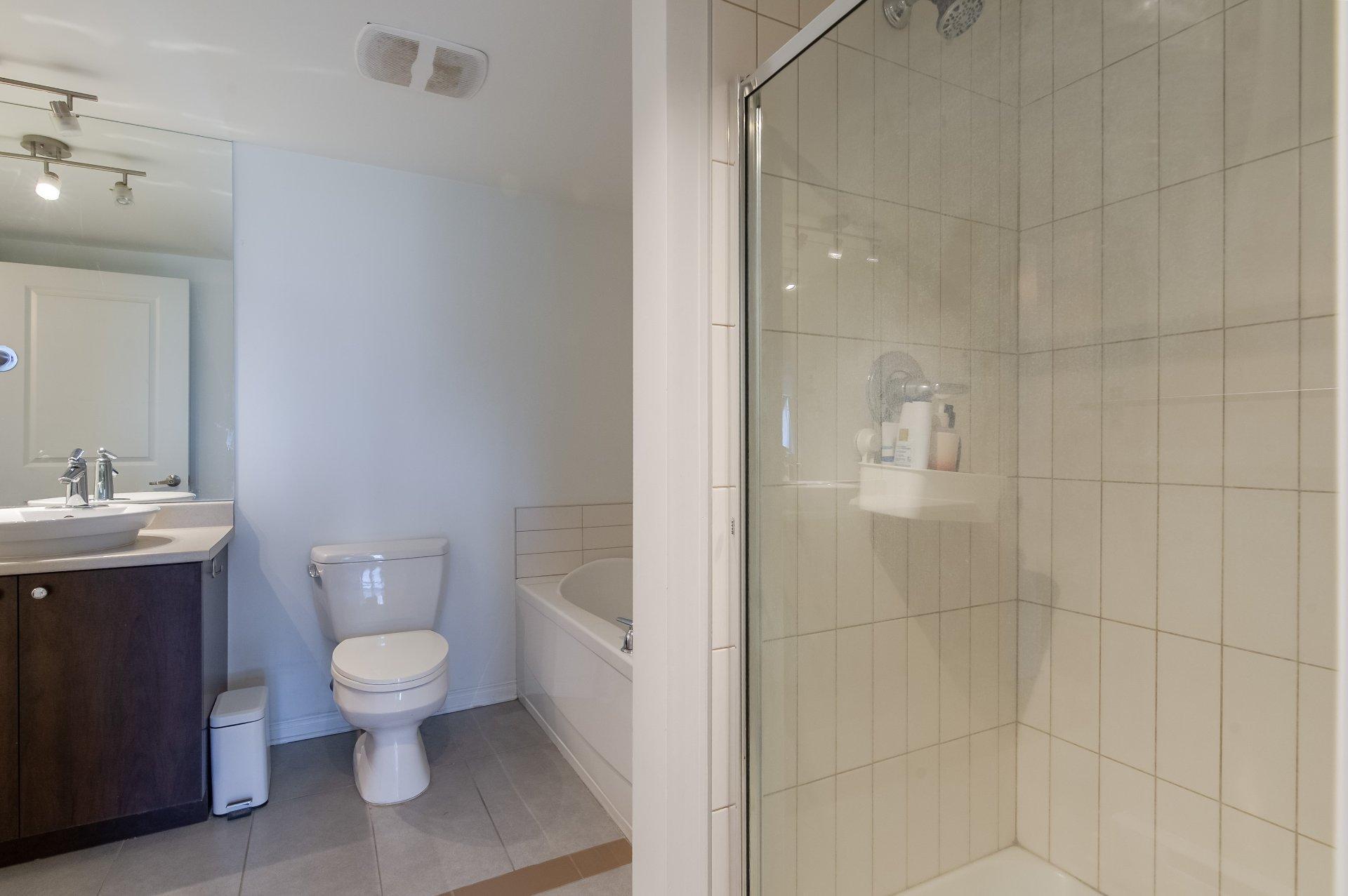 









15


Boul. La Fayette

, 601,
Longueuil (Le Vieux-Longueuil),




QC
J4X3A1

