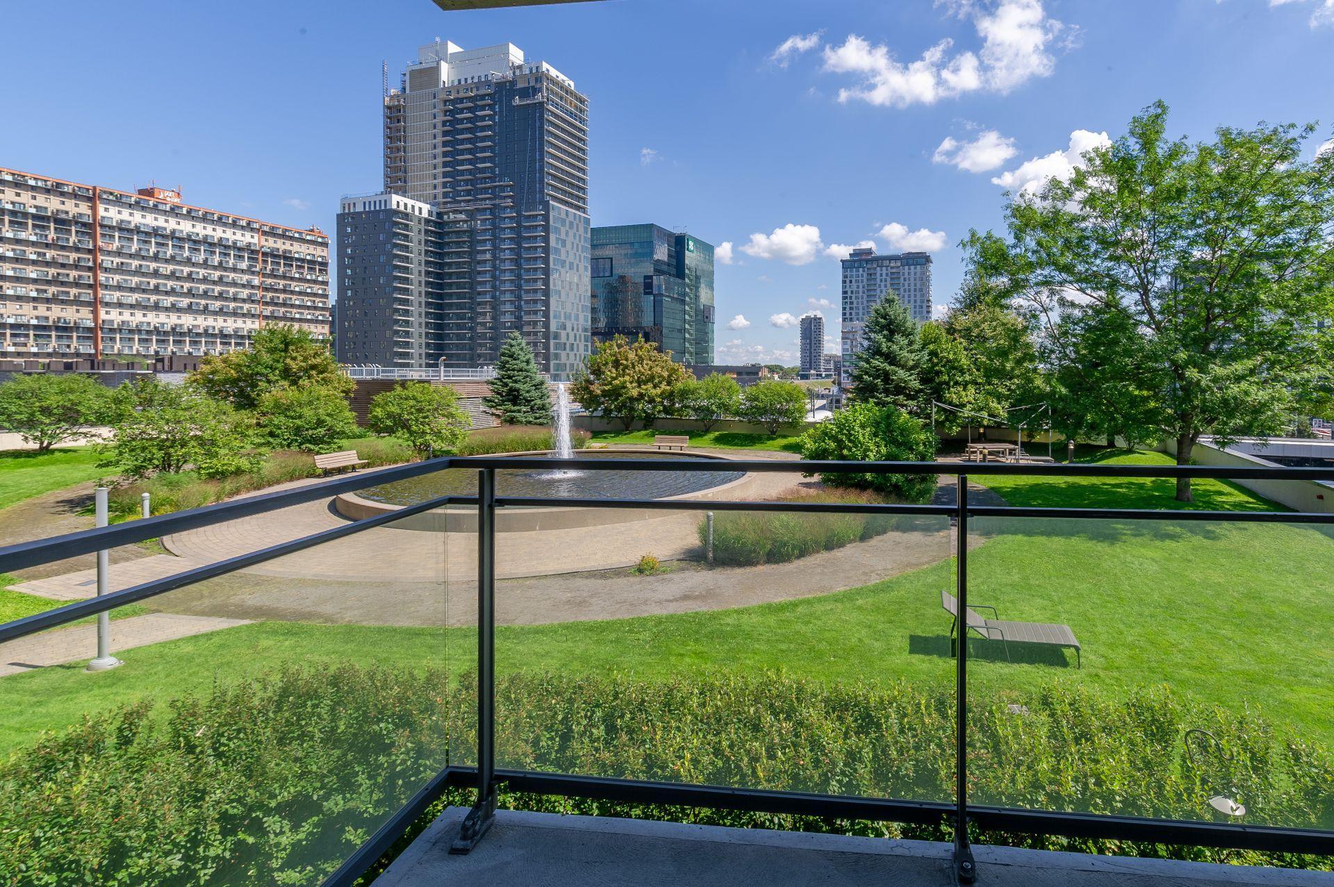 









15


Boul. La Fayette

, 601,
Longueuil (Le Vieux-Longueuil),




QC
J4X3A1

