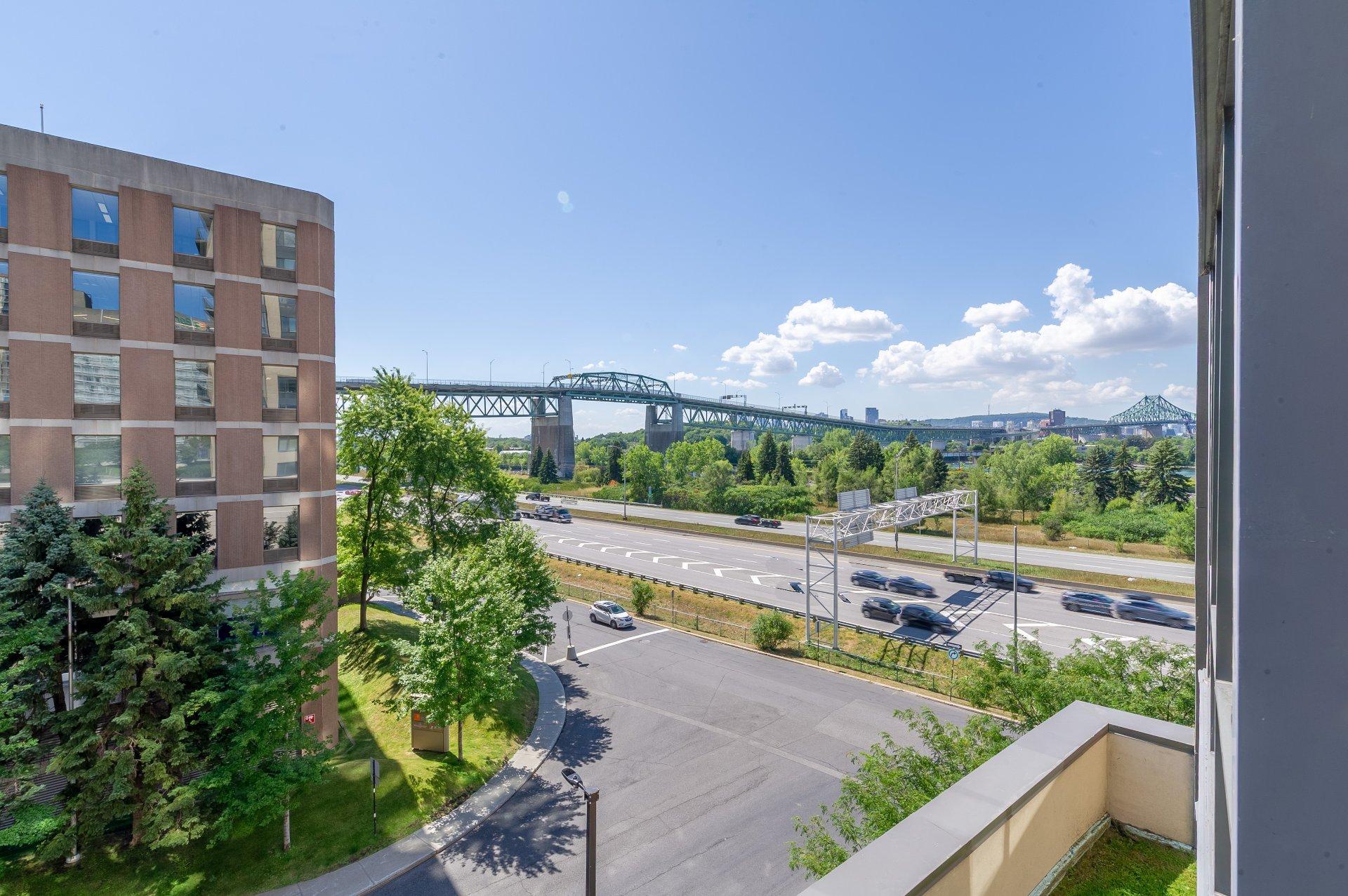 









15


Boul. La Fayette

, 601,
Longueuil (Le Vieux-Longueuil),




QC
J4X3A1

