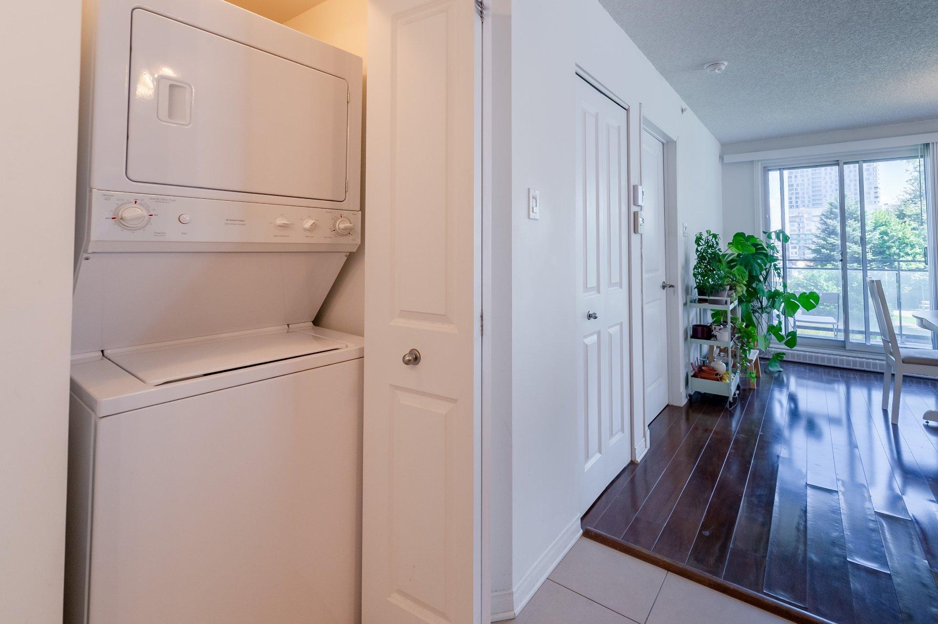 









15


Boul. La Fayette

, 601,
Longueuil (Le Vieux-Longueuil),




QC
J4X3A1

