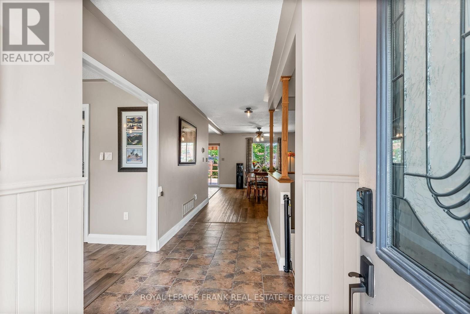












8 BROOKSIDE STREET

,
Cavan Monaghan (Millbrook Village),




Ontario
L0A1G0


