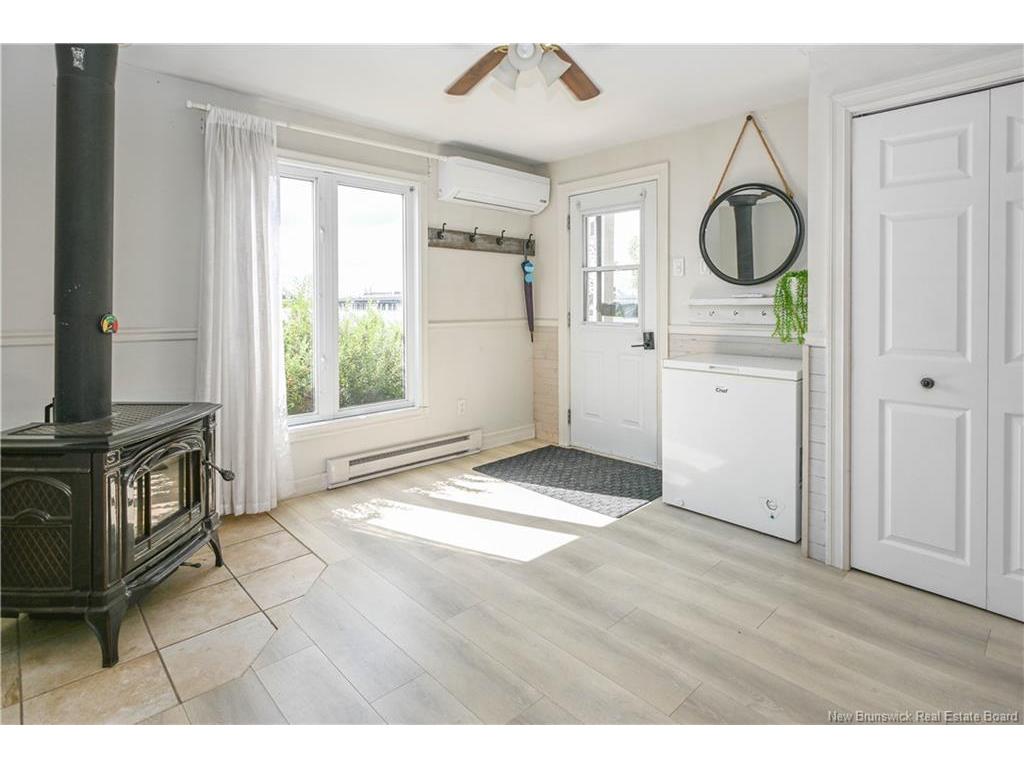 









22


rue des Chalets

ST,
Inkerman Ferry,




NB
E8P 1V8

