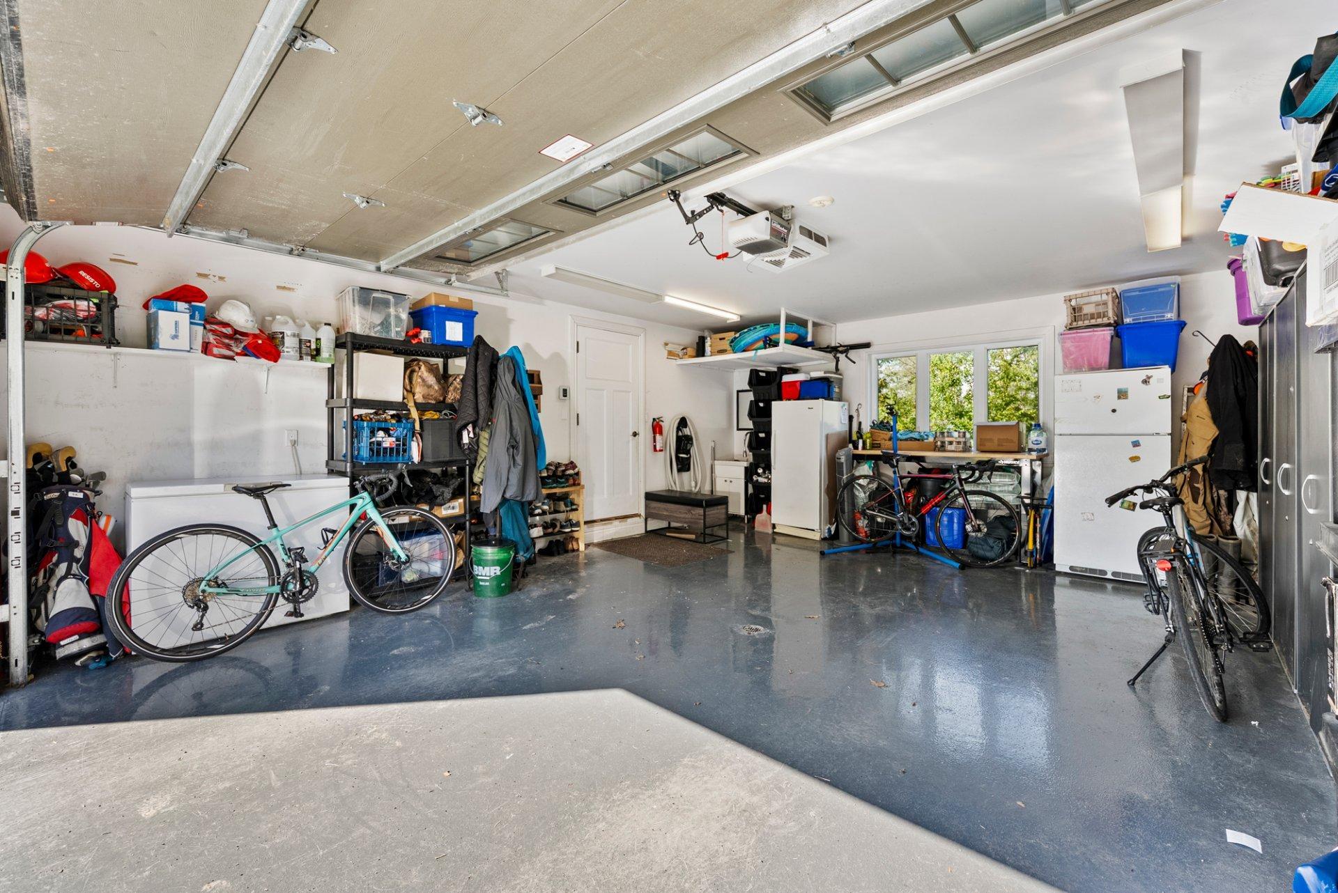 









182


Rue de Saguenay

,
Bromont,




QC
J2L2H8

