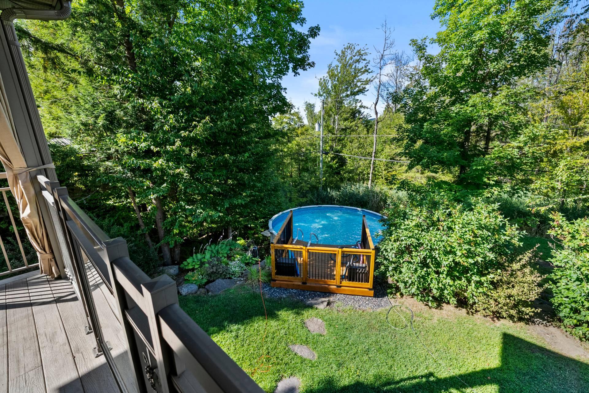 









182


Rue de Saguenay

,
Bromont,




QC
J2L2H8

