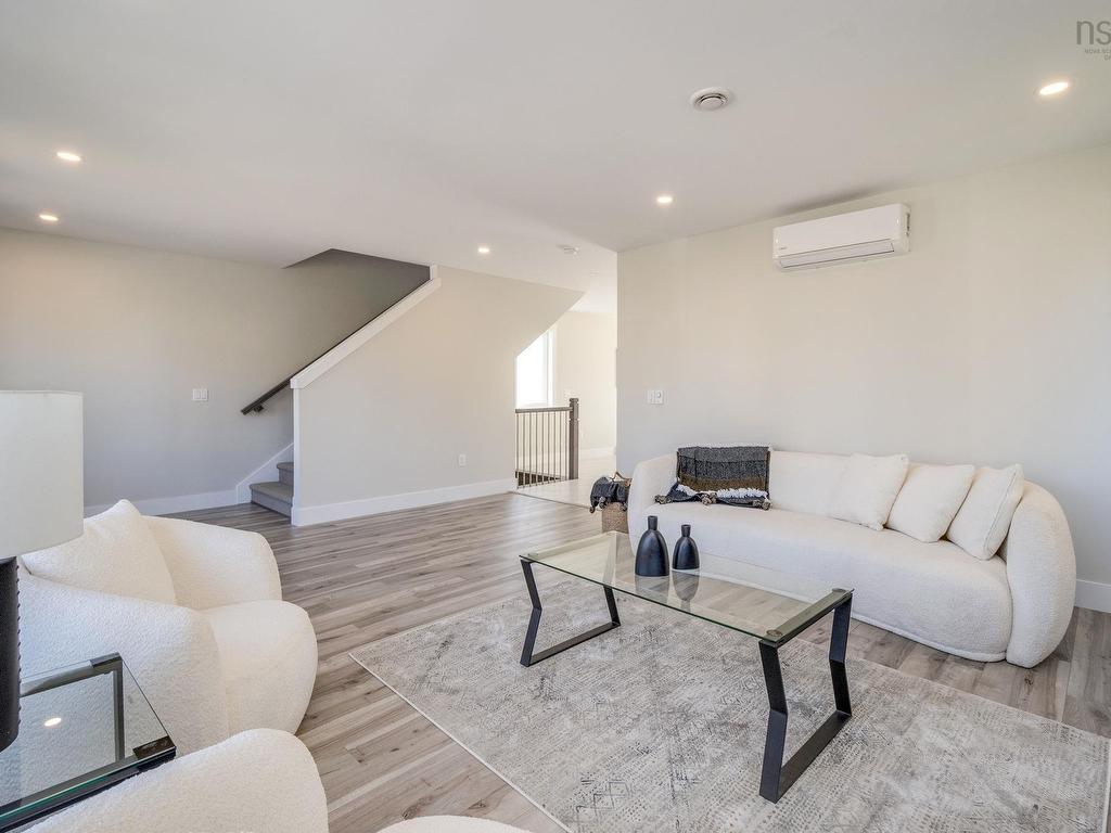 












230 Higgins Avenue

,
Beechville,




NS
B3T 0N3

